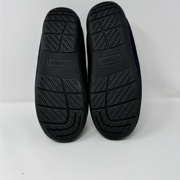 NEW Clarks Quilted Felt Slip On Dark Blue Cozy Slippers Size 10 Navy Blue W/Box🎁 - Picture 8 of 9
